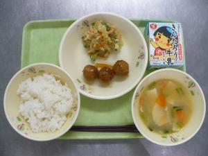 「給食配膳」