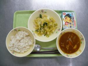 「給食配膳」
