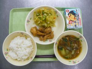 「給食配膳」