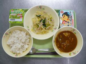 「給食配膳」
