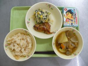 「給食配膳」