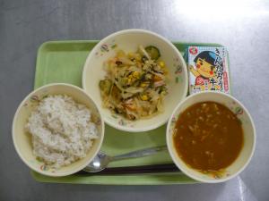「給食配膳」