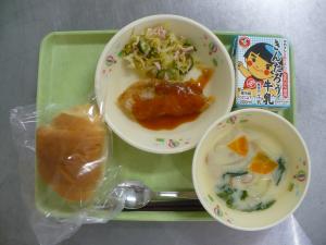 「給食配膳」