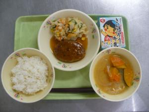 「給食配膳」