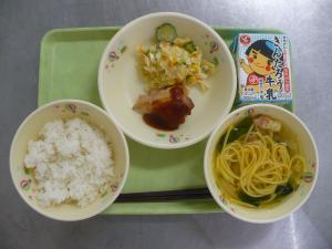 「給食配膳」