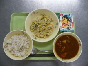 「給食配膳」