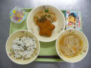 「給食配膳」