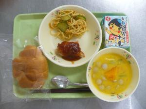 給食配膳