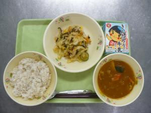 給食配膳