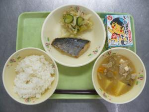 給食配膳