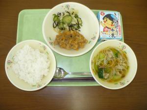 給食配膳