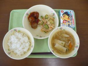 給食配膳
