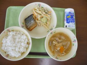 給食配膳