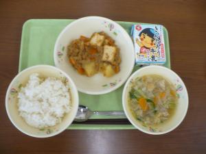 給食配膳