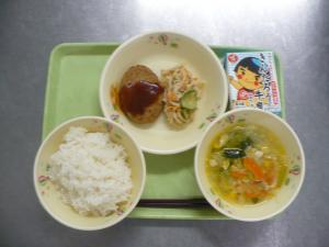 「給食配膳」
