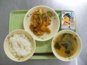 「給食配膳」
