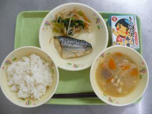 「給食配膳」
