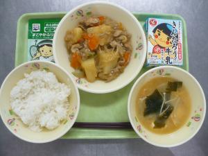 「給食配膳」