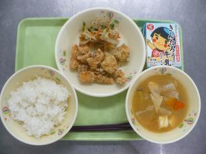 「給食配膳」