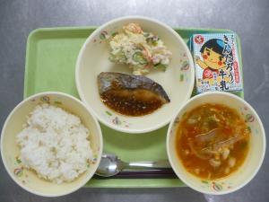 「給食配膳」