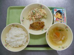 「給食配膳」