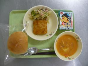 「給食配膳」