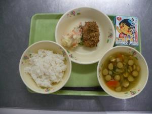 「給食配膳」