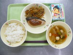 「給食配膳」